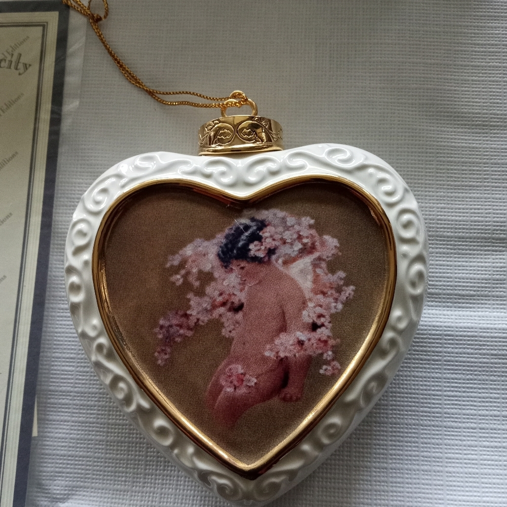 1999 Porcelain Heart Ornament Love's Messengers w Angel New
